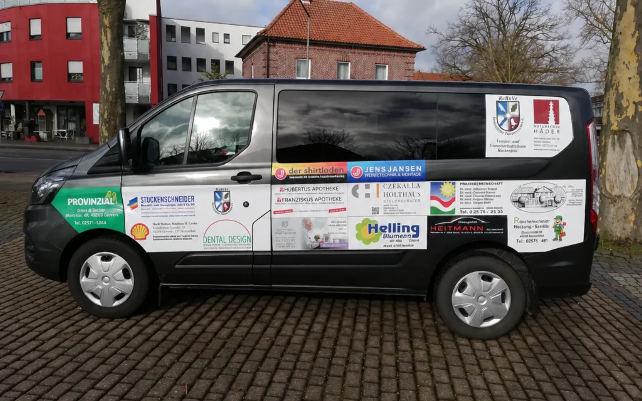 Linke Seite des Reckenfelder Vereinsmobils